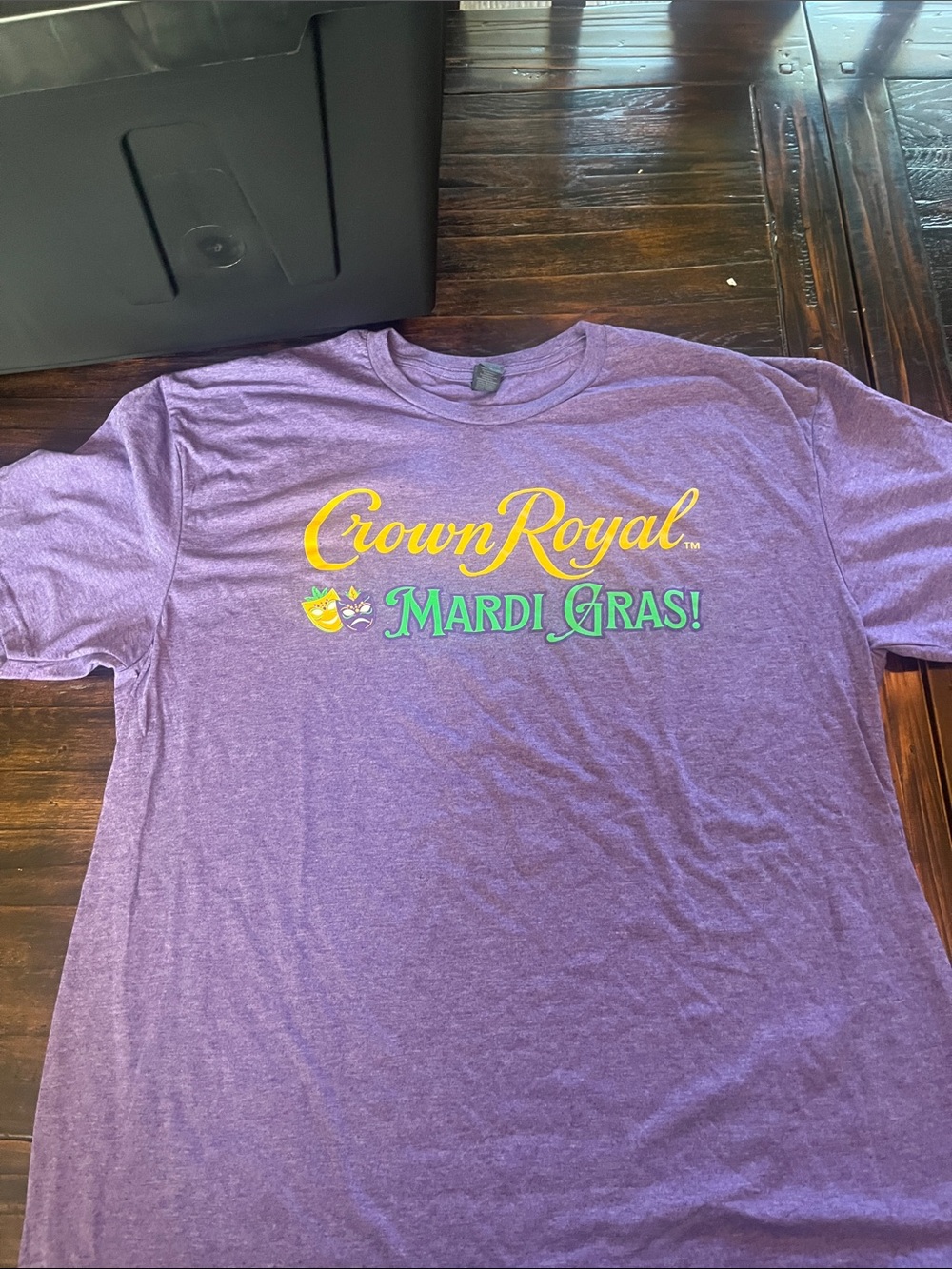 Purple Mardi Gras Graphic T-Shirt - Men's Crown Royal size xl - rare find